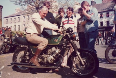 Silk 700 Motorbike.JPG